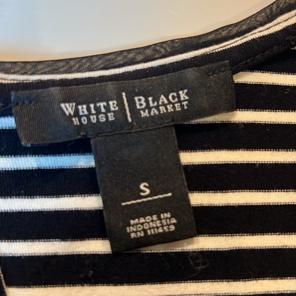 🖤WHITE HOUSE BLACK MARKET BLACK & WHITE STRIPED TOP KEYHOLE BACK SIZE SMALL🖤🤍 - Picture 14 of 16